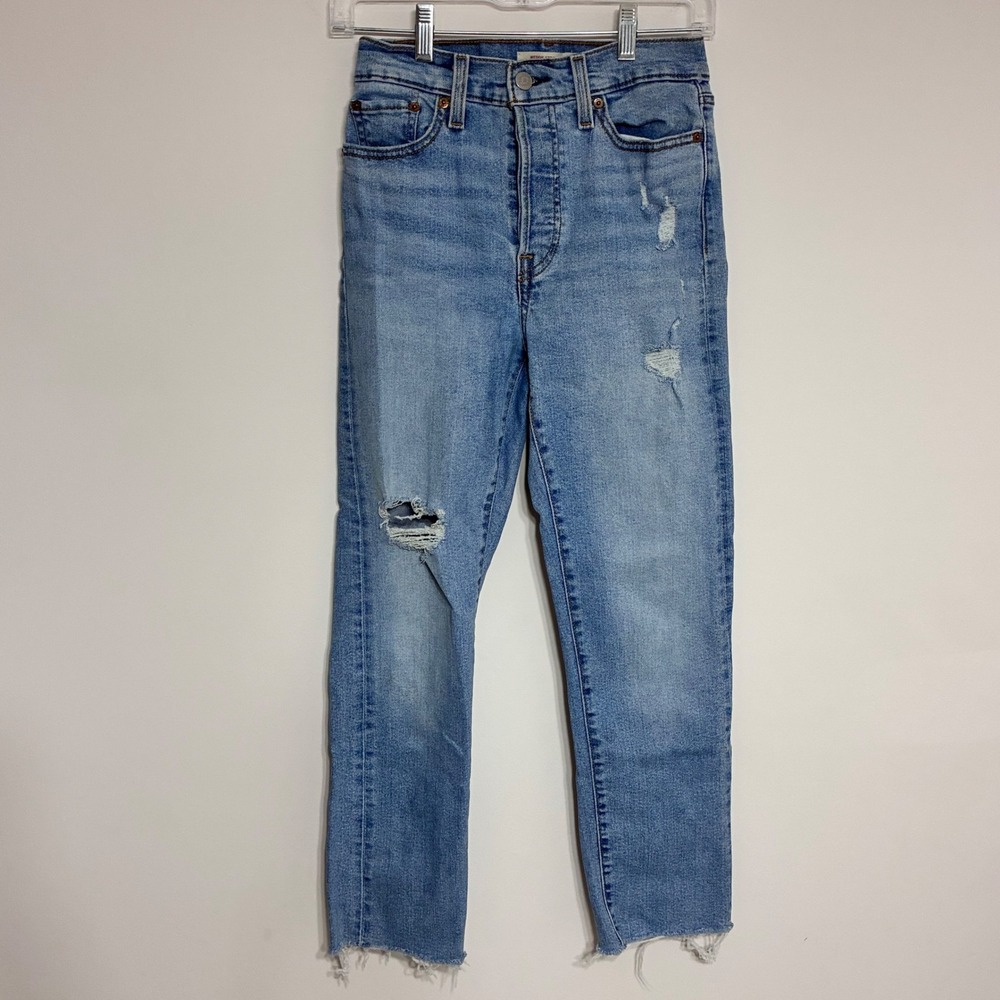 Levis Wedgie Straight Jeans Light Wash Distressed Raw Hem Size 26